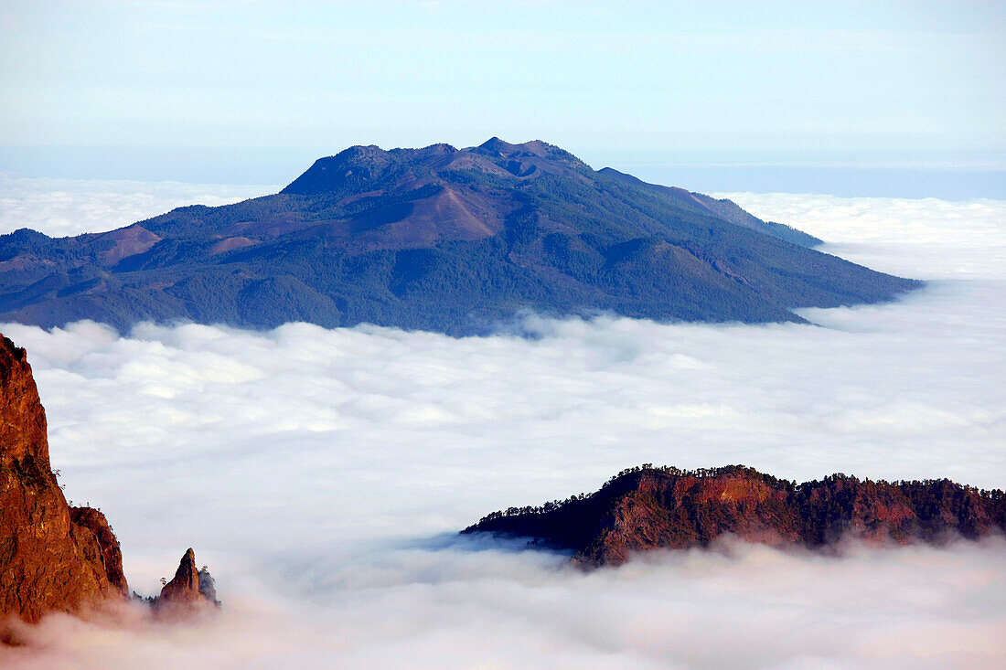 Canary Islands, La Palma, Taburiente caldera, sea of clouds