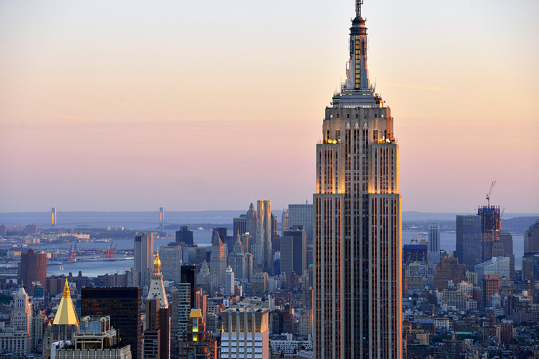 Blick vom Rockefeller Center, Innenstadt, Empire State Building, Manhattan, New York City, New York, USA