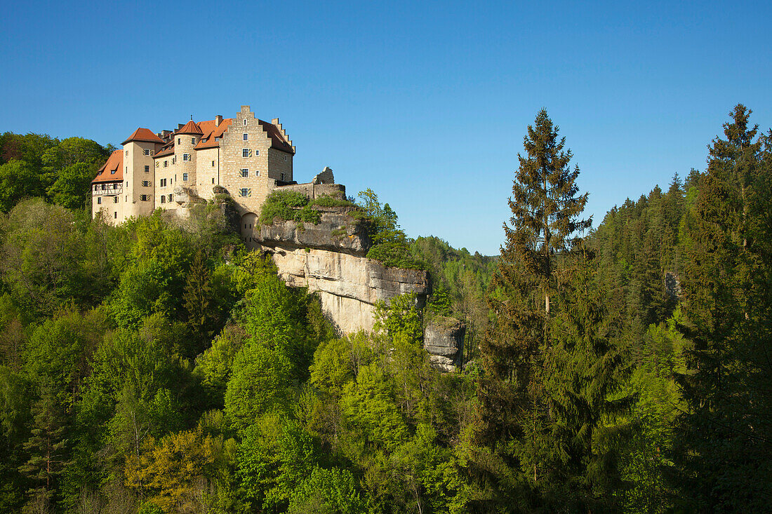Rabenstein castle above the Ahorn valley, Fraenkische Schweiz, Franconia, Bavaria, Germany, Europe