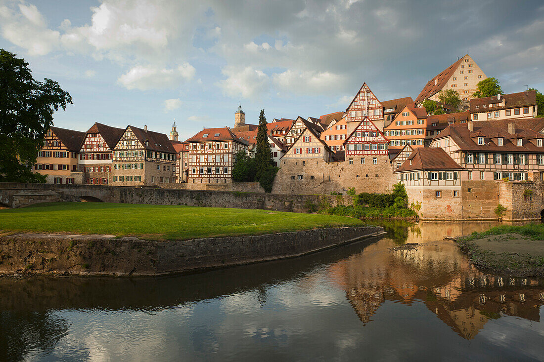 View across the Kocher river to the Old Town, Schwaebisch Hall, Hohenlohe region, Baden-Wuerttemberg, Germany, Europe
