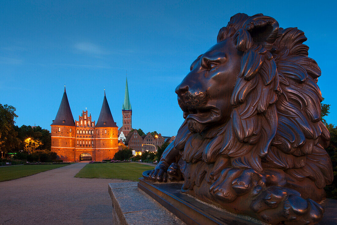 Holsten Gate and church of St Petri, Hanseatic city of Luebeck, Baltic Sea, Schleswig-Holstein, Germany