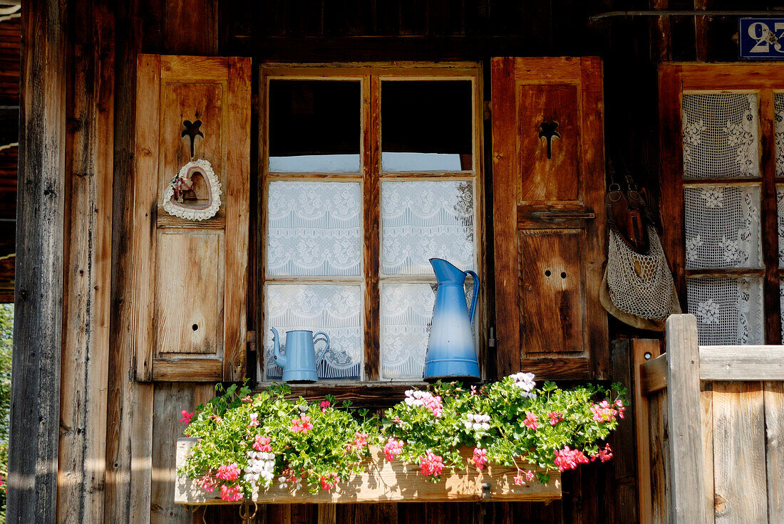 France, Alps, Haute Savoie, Notre Dame de Bellecombe, typical house facade