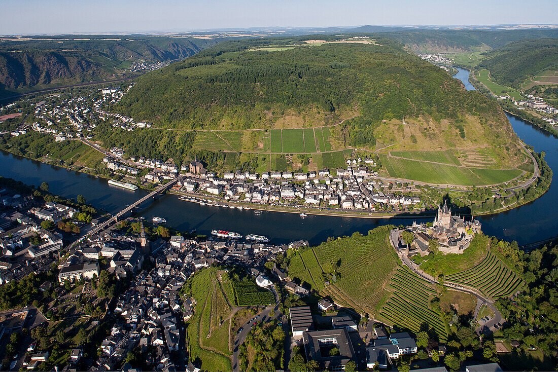 Aerial view of the town of Cochem with Cochem castle at the Moselle river, Eifel, Rhineland Palatinate, Gemany, Europe