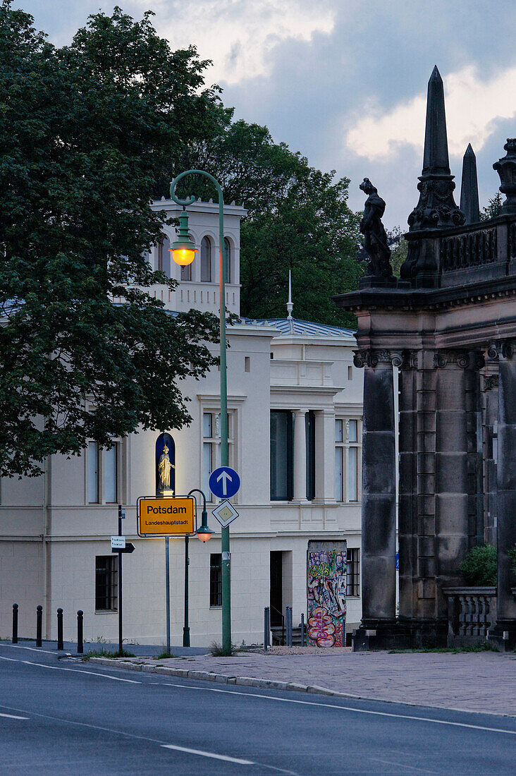 Berlin Street and the colonnades at the Glienicke Bridge, Villa Schoeningen,  Museum, Potsdam, Land Brandenburg, Germany