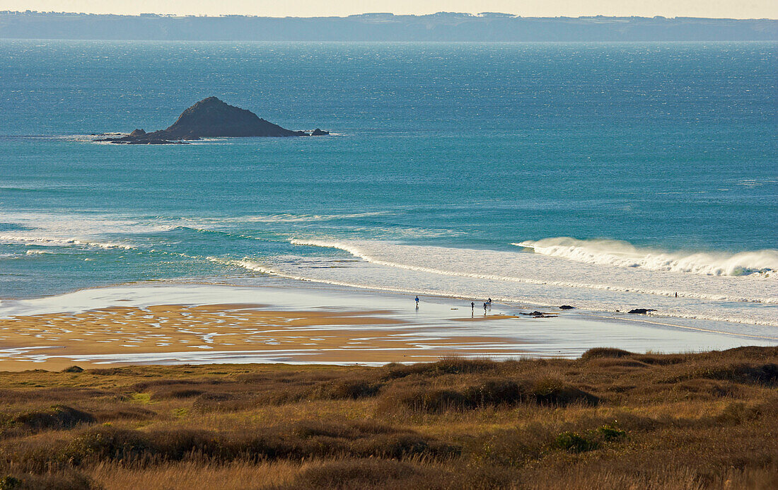 Coast and beach at La Palud, Crozon Peninsula, Finistere, Bretagne, France, Europe