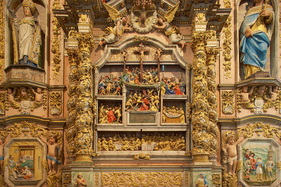 Side-altar, Enclos paroissial at Lampaul-Guimiliau, Finistere, Bretagne, France, Europe