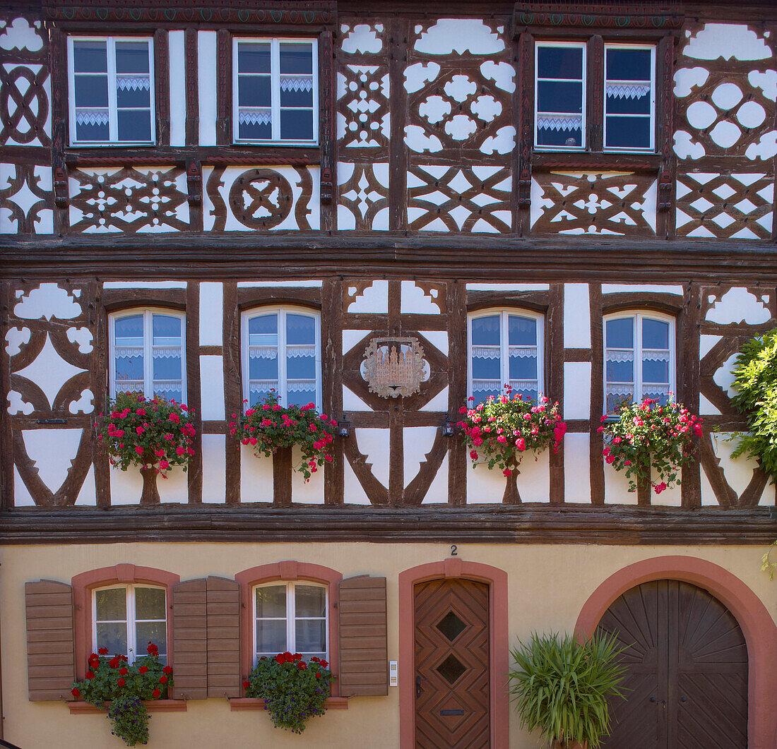 Burkheim, Historischer Ortskern mit Fachwerkhäusern, Kaiserstuhl, Baden-Württemberg, Deutschland, Europa