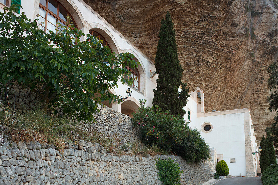 Santuari de Gracia, monastry, 15th century, Puig de Randa, mountain with monastries, near Llucmayor, Mallorca, Balearic Islands, Spain, Europe