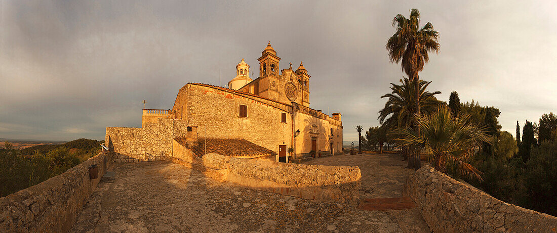 Ermita de Nosta Senyora de Bonany, Kloster, Puig de Bonany, Klosterberg, bei Petra, Mallorca, Balearen, Spanien, Europa