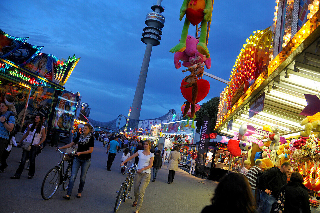 Sommerfest am Olympiapark, München, Bayern, Deutschland, Europa