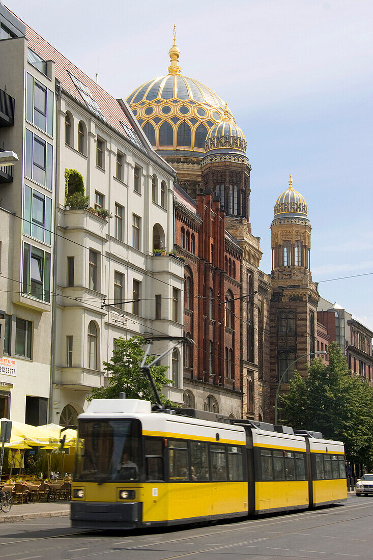 Germany, Berlin, Mitte, Oranienburger Strasse, tramway, Neue Synagoge dome