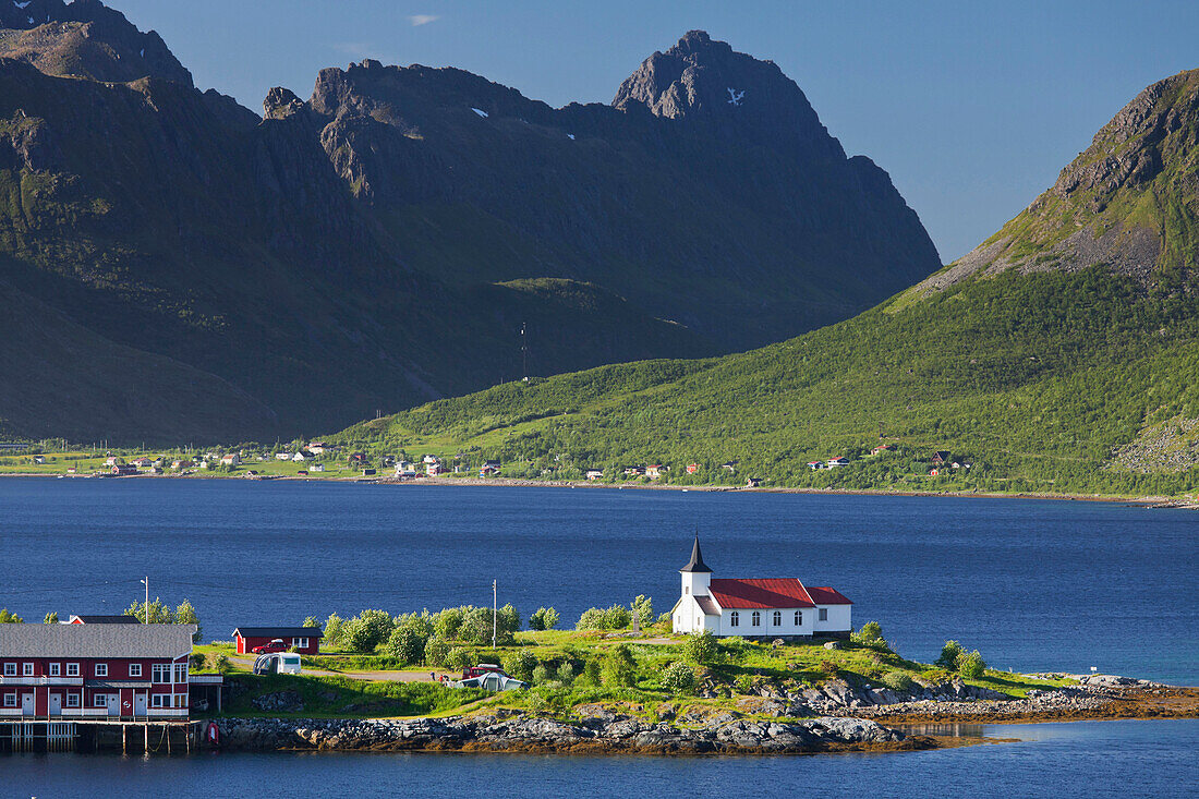 Church on Sildpollneset peninsula, Austnesfjorden, Austvagoya, Lofoten, Nordland, Norway