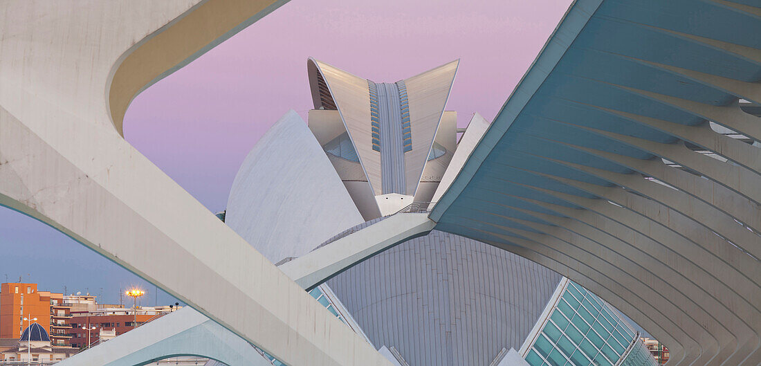 Museum der Wissenschaften im Abendrot, Museo de las Ciencias Principe Felipe, Ciudad de las Artes y de las Ciencias, Valencia, Spanien, Europa