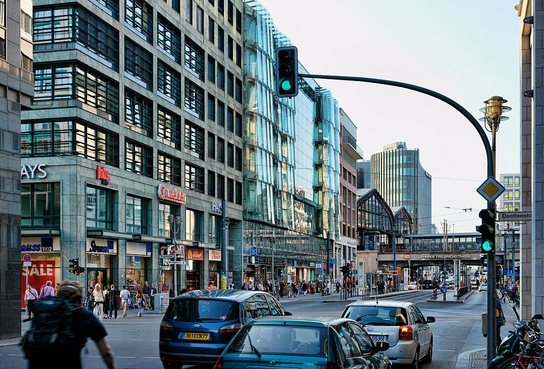 Kreuzung in der Friedrichstraße, Berlin-Mitte, Berlin, Deutschland