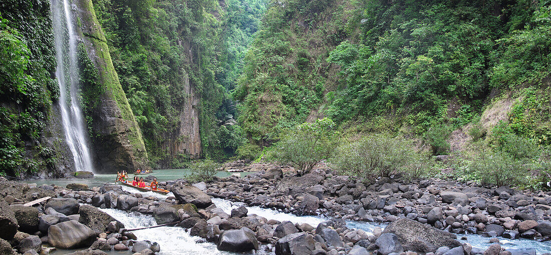 Tourists in boats in front of Pagsanjan Falls, Laguna, Luzon Island, Philippines, Asia