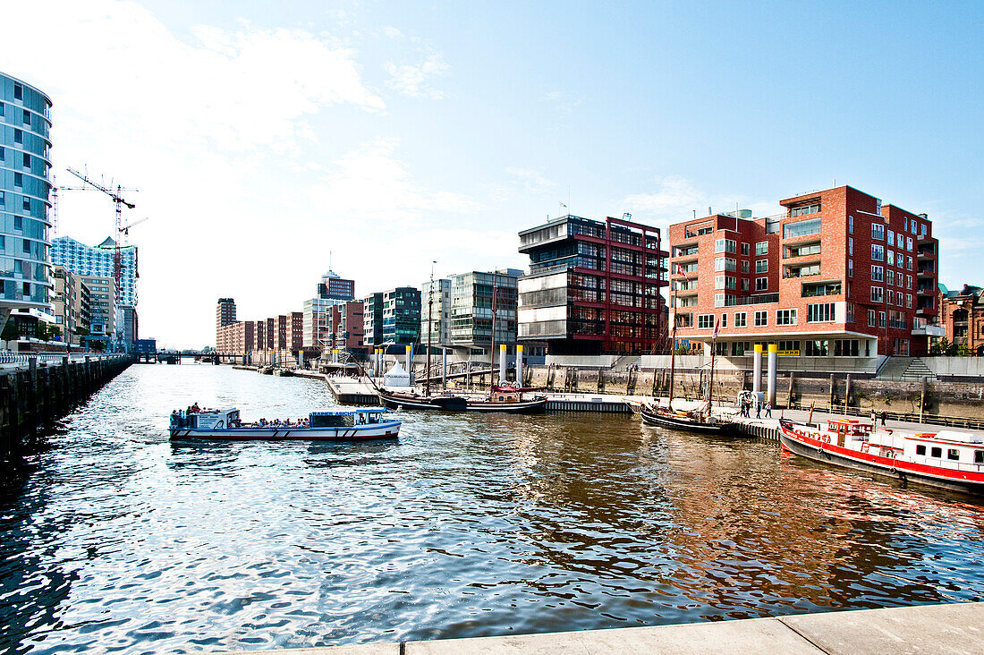 Am Sandtorkai, HafenCity, Hamburg, Deutschland