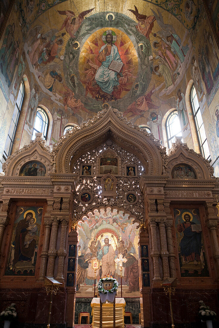 Innenansicht (Altar) von Auferstehungskirche (Blutkiche), Sankt Petersburg, Russland, Europa
