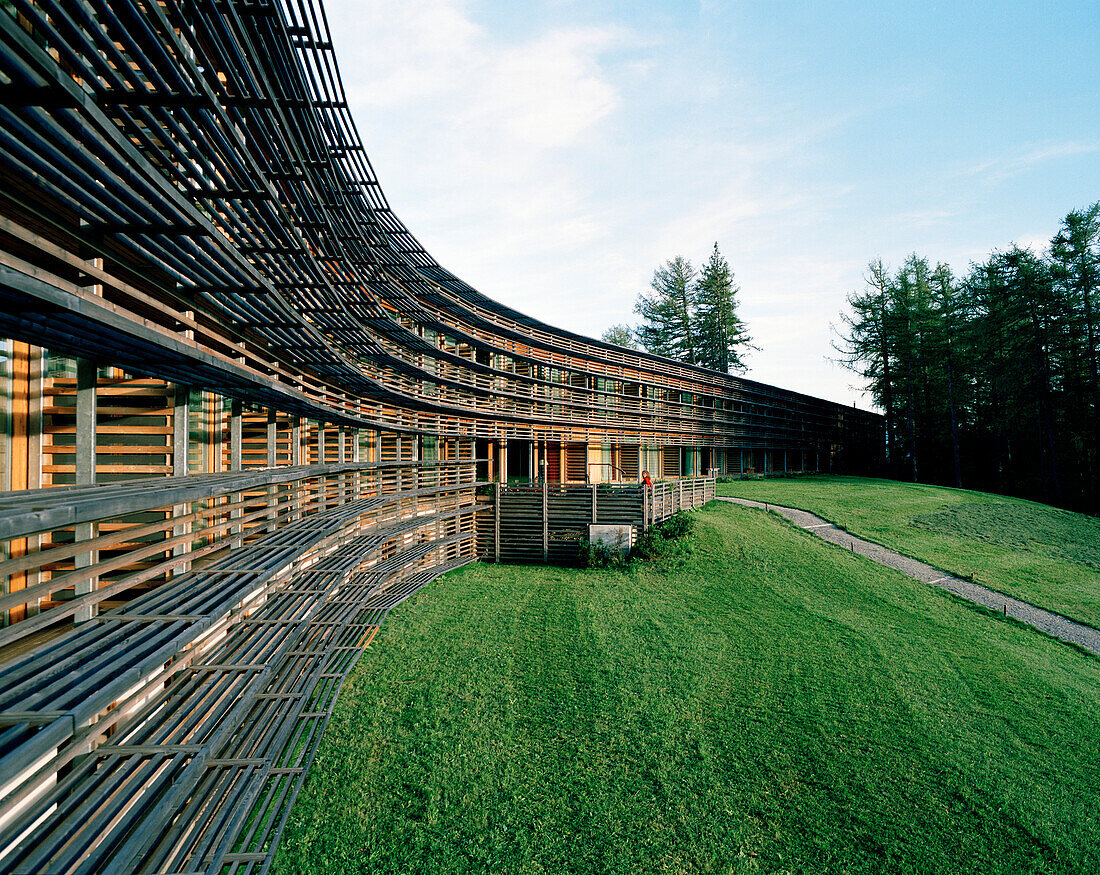 Außenansicht vom Hotel, Vigilius Mountain Resort, Vigiljoch, Lana, Trentino-Südtirol, Italien