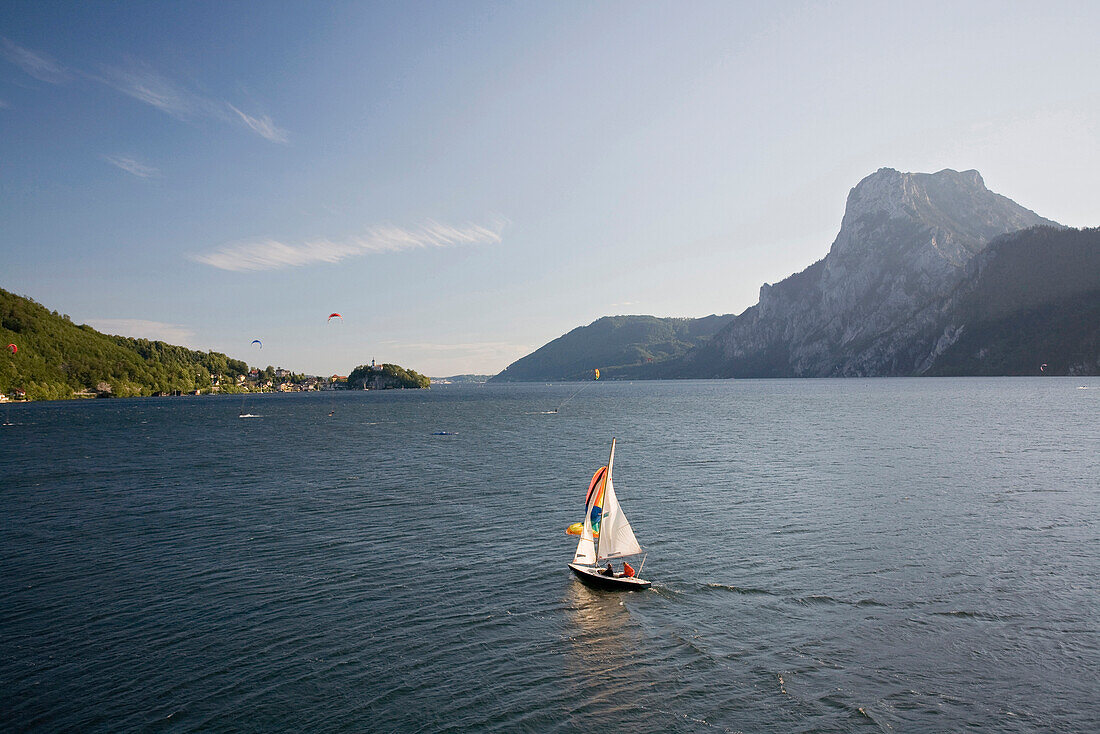 Sailing boat on lake Traunsee, Traunstein, Salzkammergut, Upper Austria, Austria, Europe