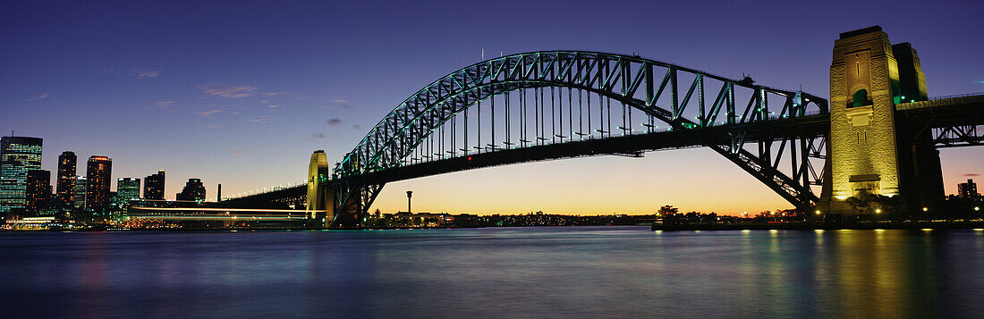 Sydney Harbor Bridge at sunset, Sydney, Australia