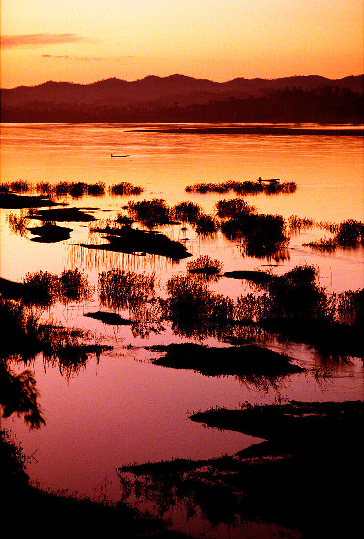 Sunset over the Mekong River, Sang Khom, Thailand