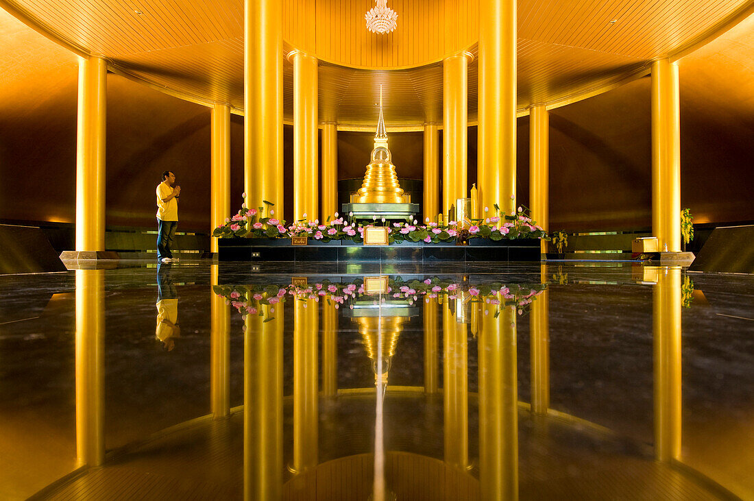 Stupa containing ashes of Ajarn Cha, Wat Nong Pa Pong, Ubon Ratchathani, Isan, Thailand, Asia