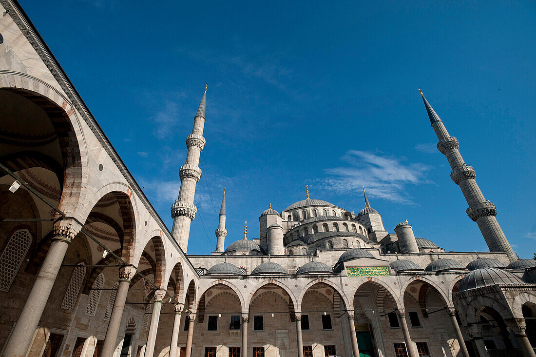 Courtyard in front of the Sultanahmet or Blue Mosque, Istanbul, Turkey.