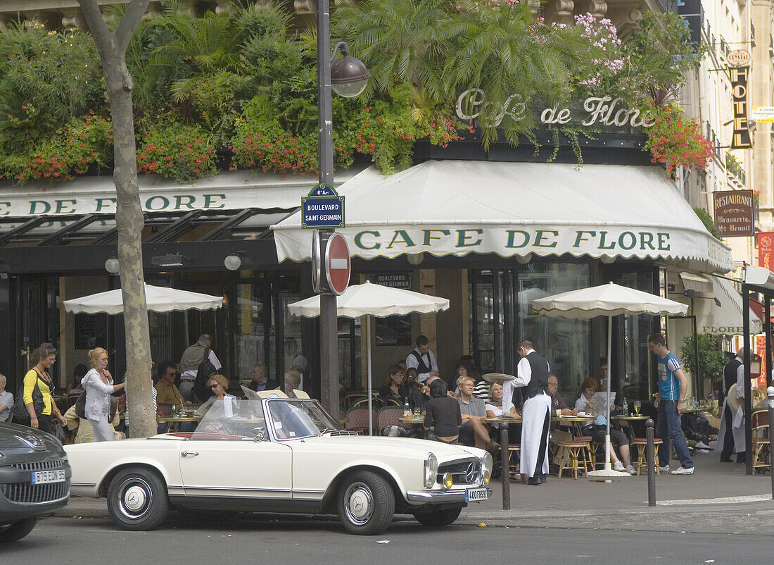France, Paris, St Germain des Prés, Café de Flore