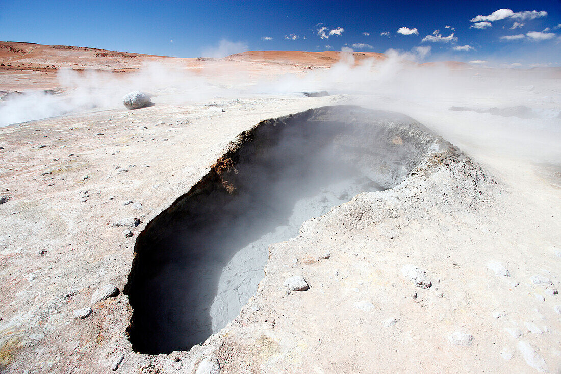 Bolivia, altiplano, Sol de Manana, geysers