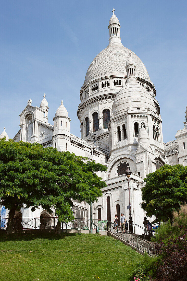 Low angle view of a church, Basilique Du Sacre Coeur, Paris, Ile-de-France, France