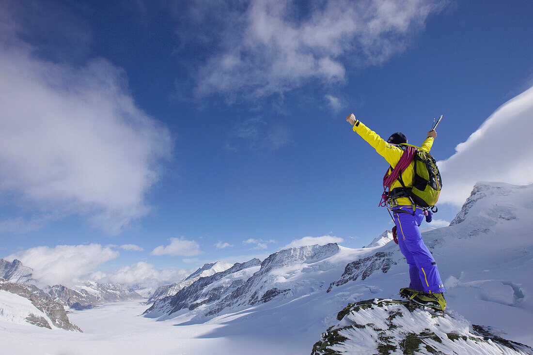 Bergsteiger auf dem Gipfel, Jungfraujoch, Grindelwald, Berner Oberland, Schweiz