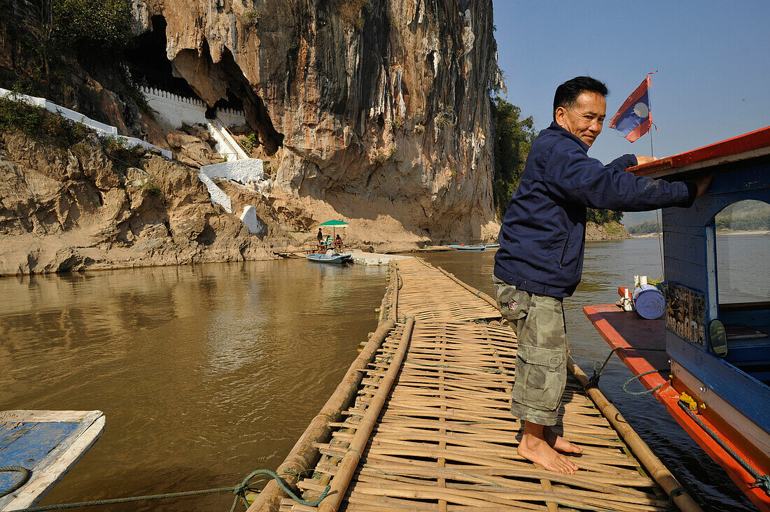 Bamboo footbridge, Pak Ou caves, Mekong river, north of Luang Prabang, Laos