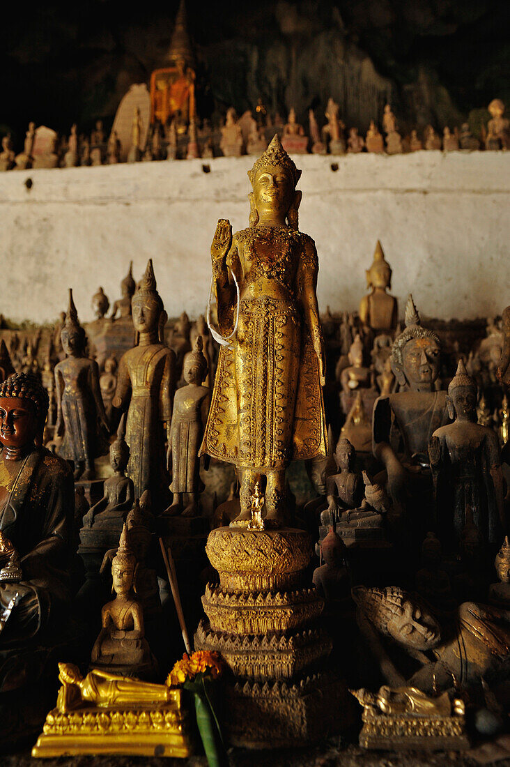 Buddha Statuen, Pak Ou Höhlen, Mekong nördlich von Luang Prabang, Laos, Südostasien, Asien