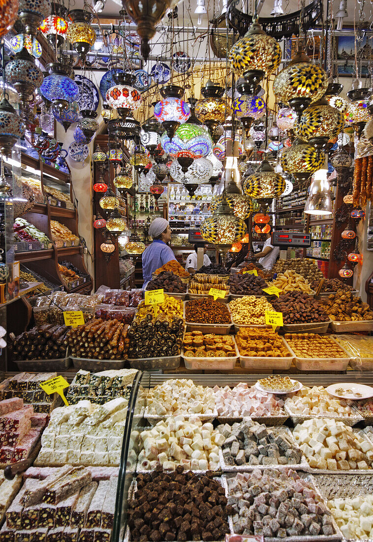 Misir Carsisi, egypt bazaar, Istanbul, Turkey, Europe