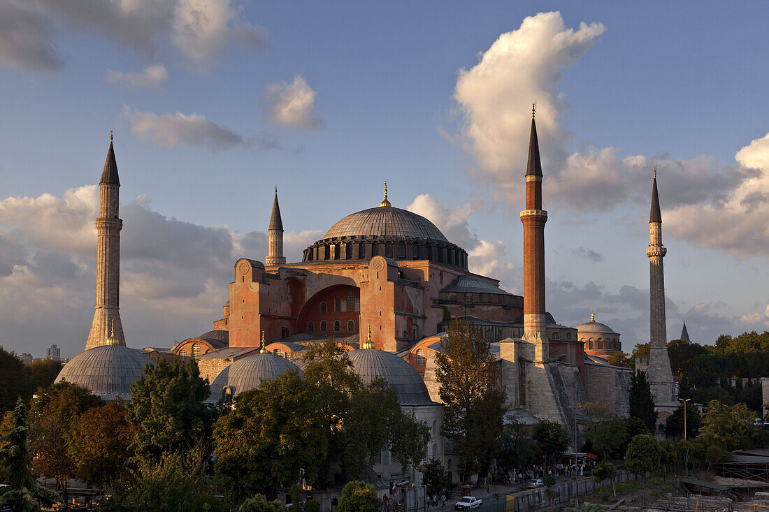 Hagia Sophia at sunset, Istanbul, Turkey, Europe