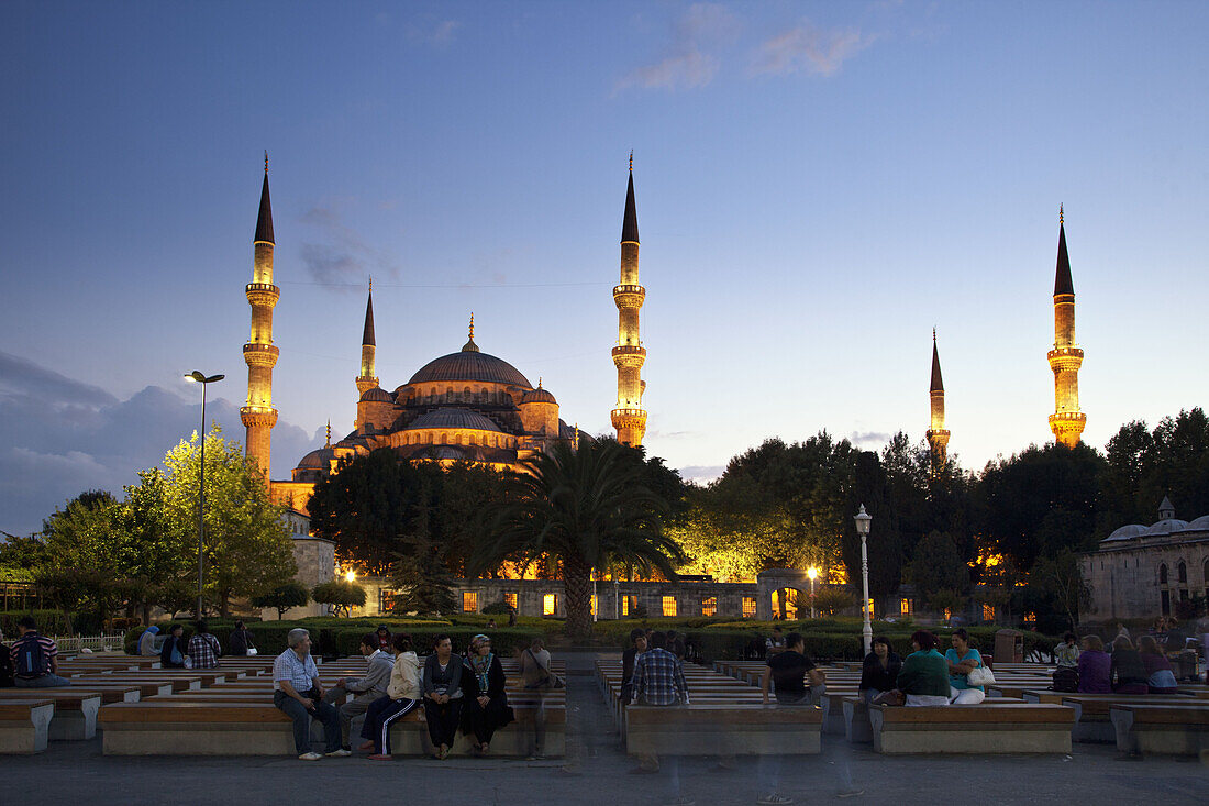 Blaue Moschee am Abend, Istanbul, Türkei, Europa