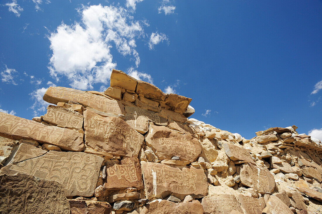 Mani wall, trekking from monastery of Likir to Yangtang, Ladakh, Jammu and Kashmir, India