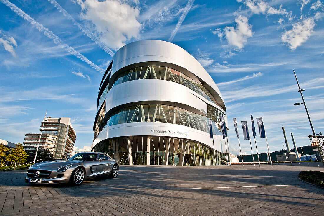 Mercedes Benz Museum in Stuttgart, Baden-Württemberg, Deutschland