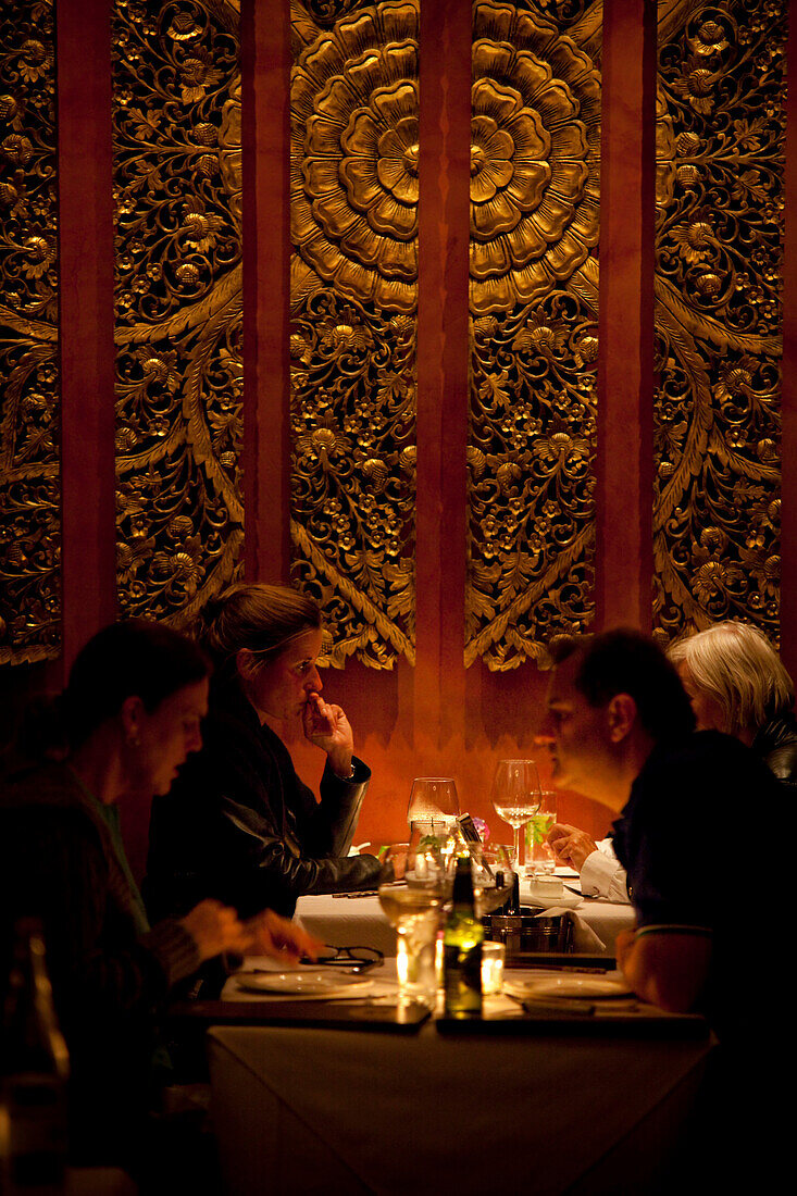 Restaurant Impression mit Gästen, Restaurant Kitima, Hout Bay, Westkap, Südafrika, RSA, Afrika