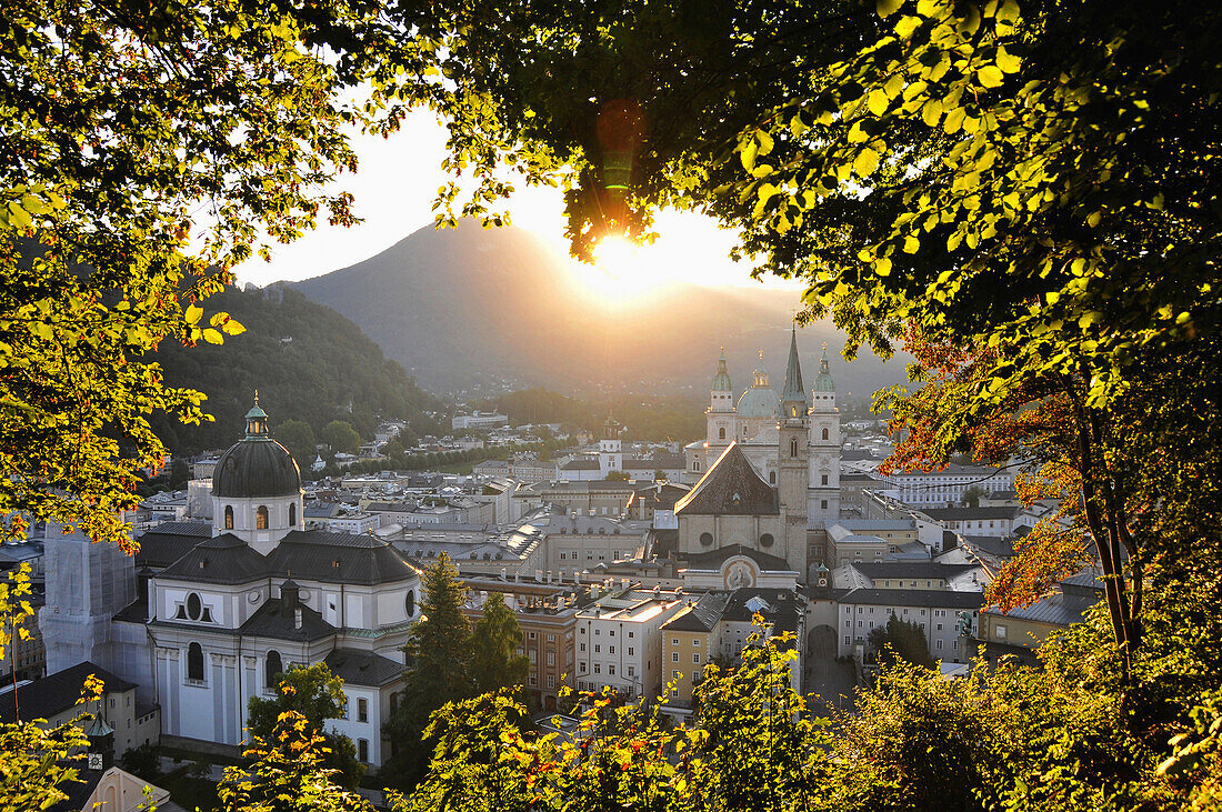 Ansicht vom Mönchsberg auf Salzburg, Österreich
