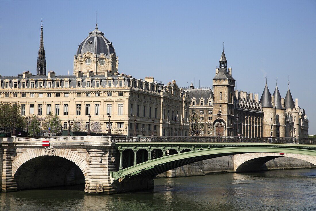 France, Paris, Conciergerie, Pont au Change