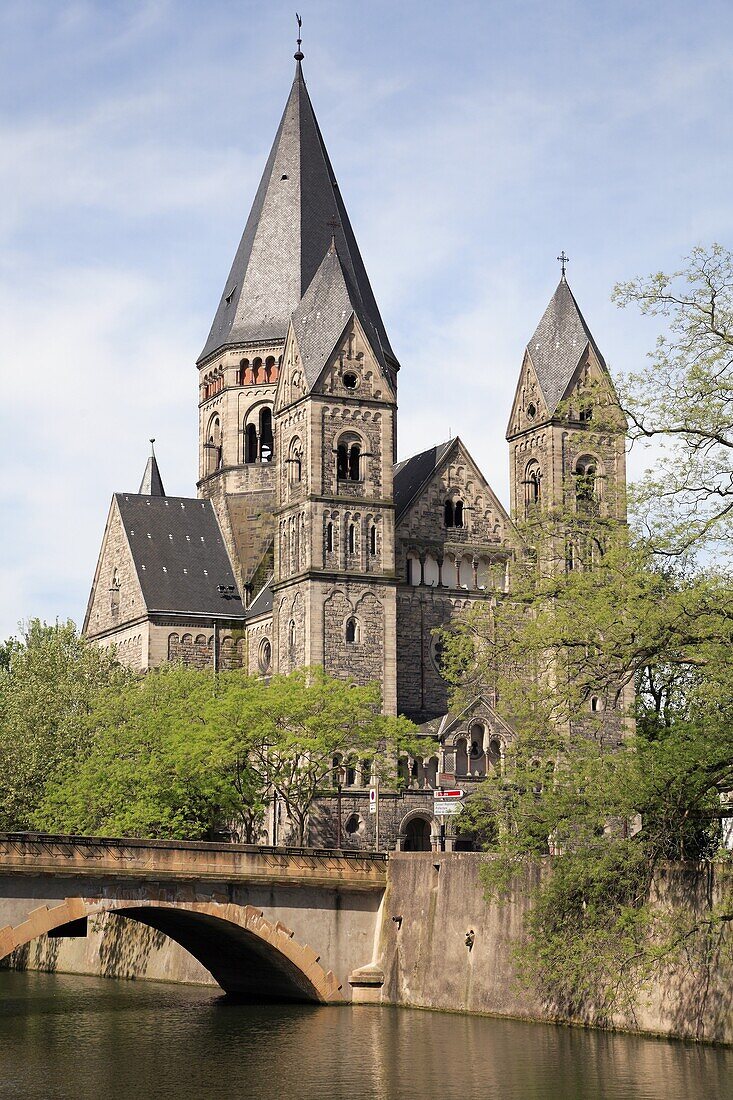France, Lorraine, Metz, Temple Neuf protestant church, Moselle river