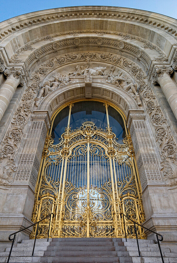 France, Paris, Petit Palais, door