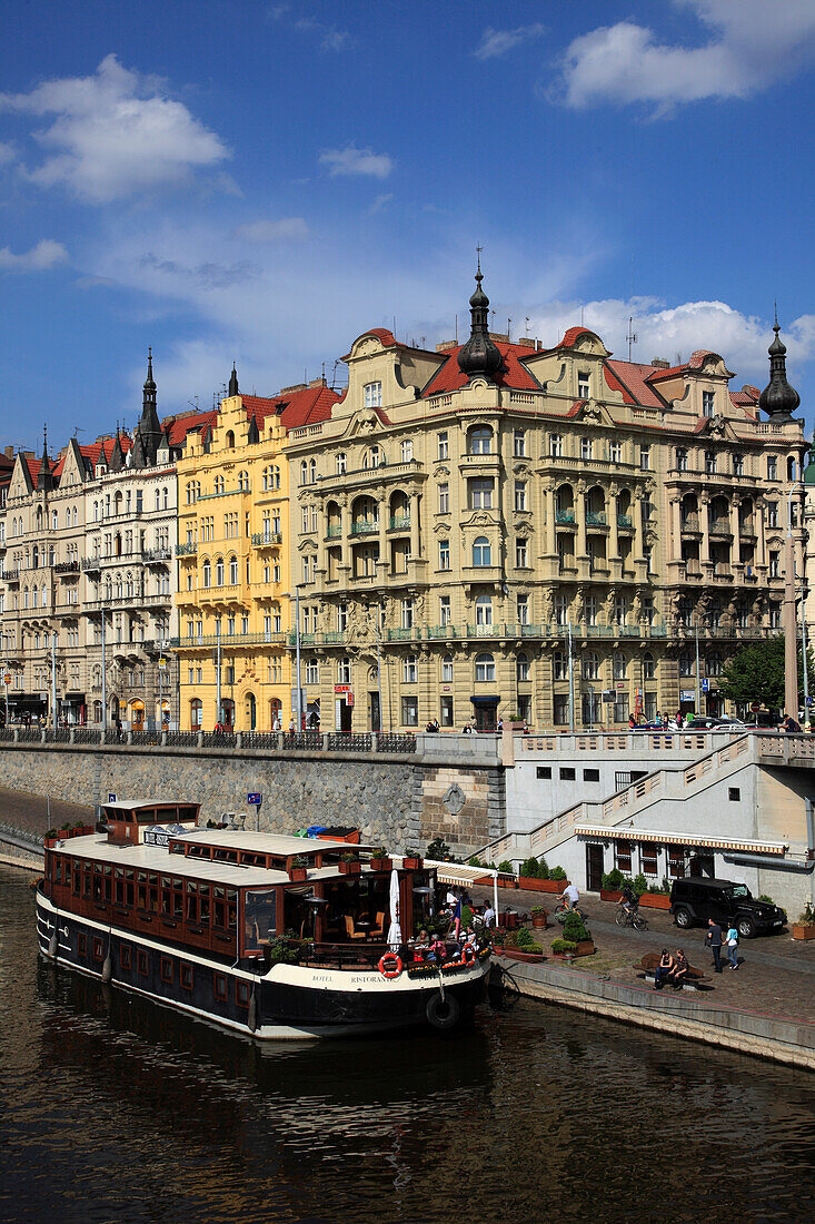 Czech Republic, Prague, Masaryk Embankment, Vltava River