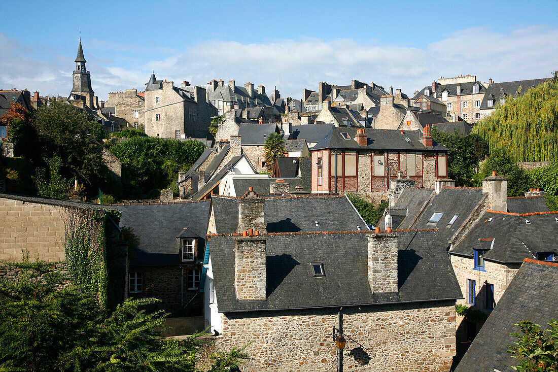 France, Brittany, Cote d'Armor, Dinan (Rance valley), medieval city, overview from the ramparts