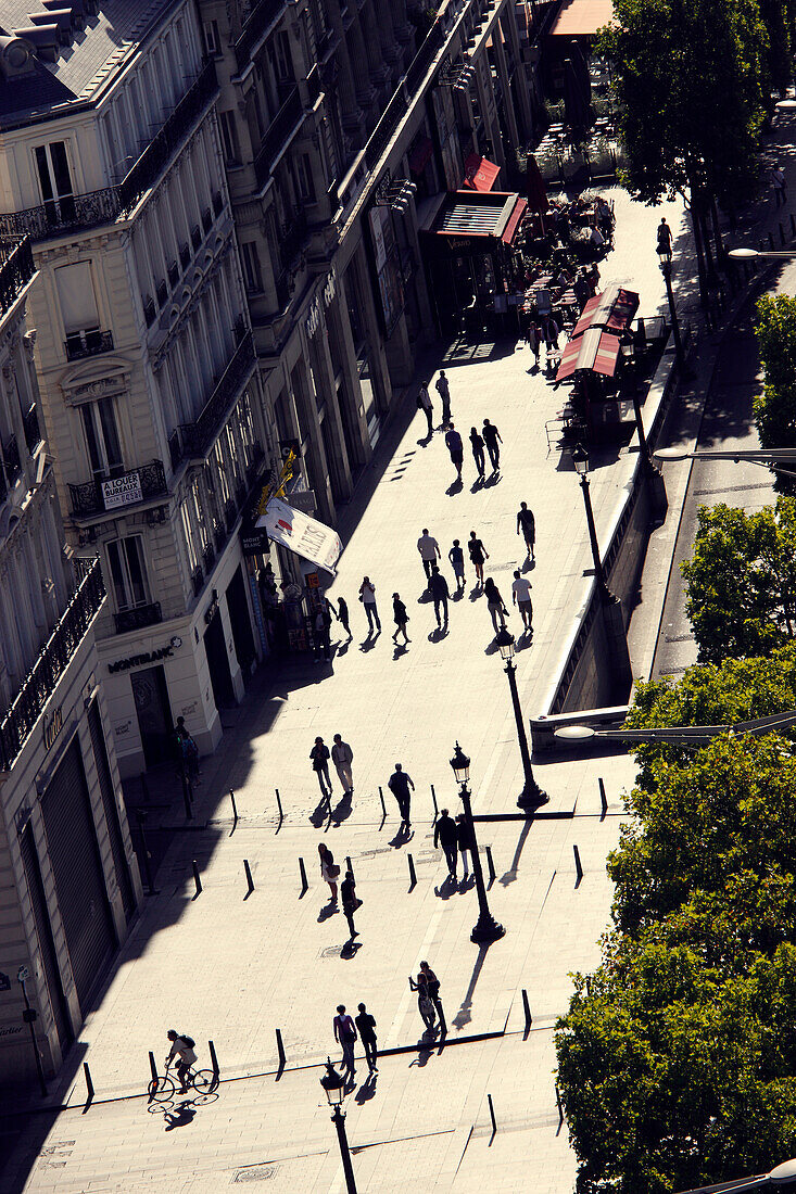 France, Paris, Champs-Elysées