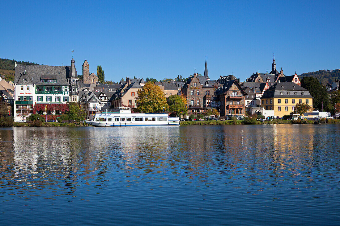 View over the Moselle river onto Traben district, Traben-Trarbach, Rhineland-Palatinate, Germany, Europe