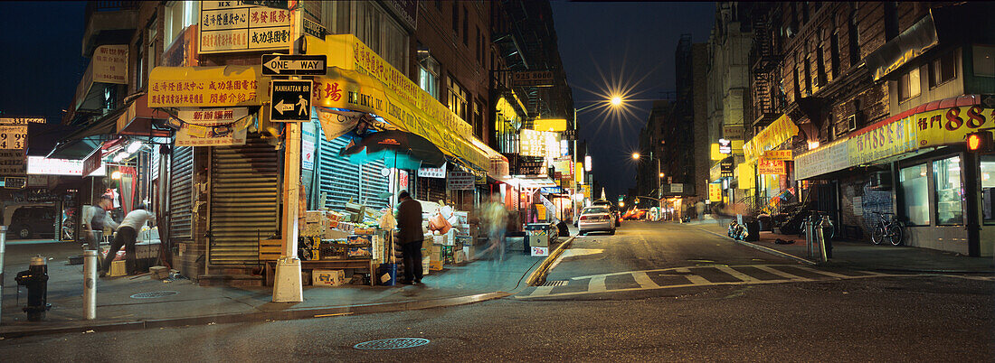 Backstreet, Chinatown, Lower Manhattan, New York, USA