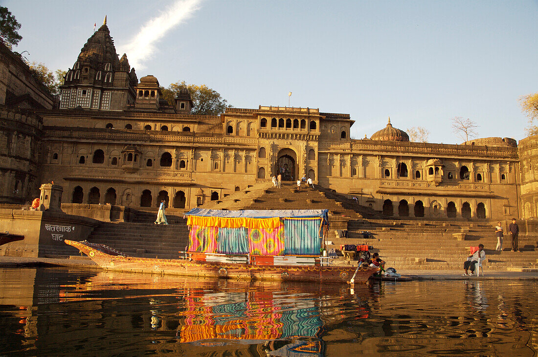 Boat palace on Narmada River in front of Ahilya Fort, Maheshwar, Madhya Pradesh, India