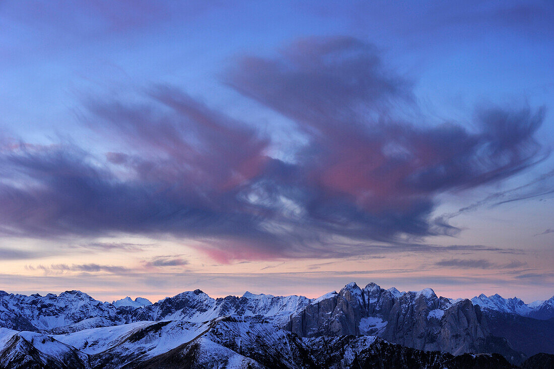 Wolkenstimmung über Uomogruppe, Dolomiten, UNESCO Weltnaturerbe Dolomiten, Südtirol, Italien, Europa